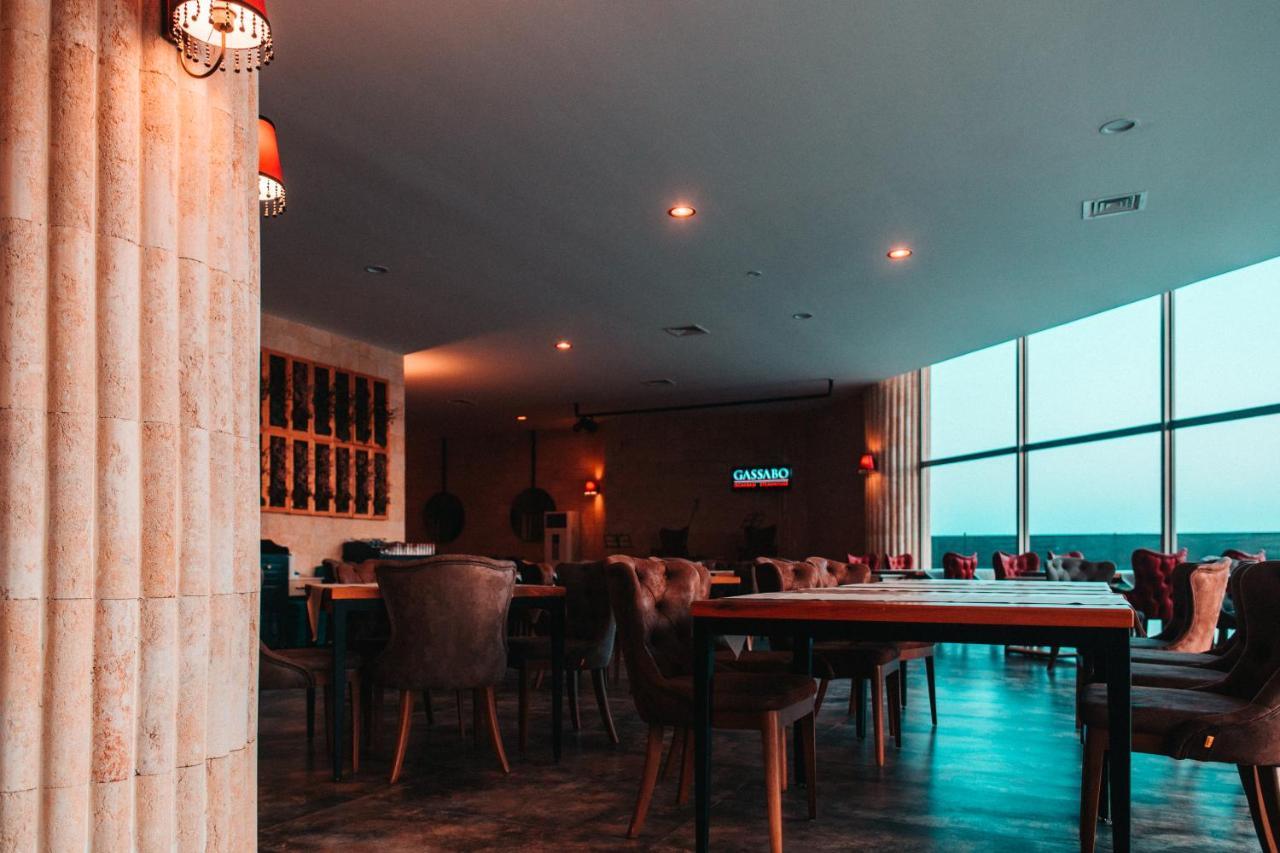 Edelweiss A Block Hotel Residence Trikomo エクステリア 写真