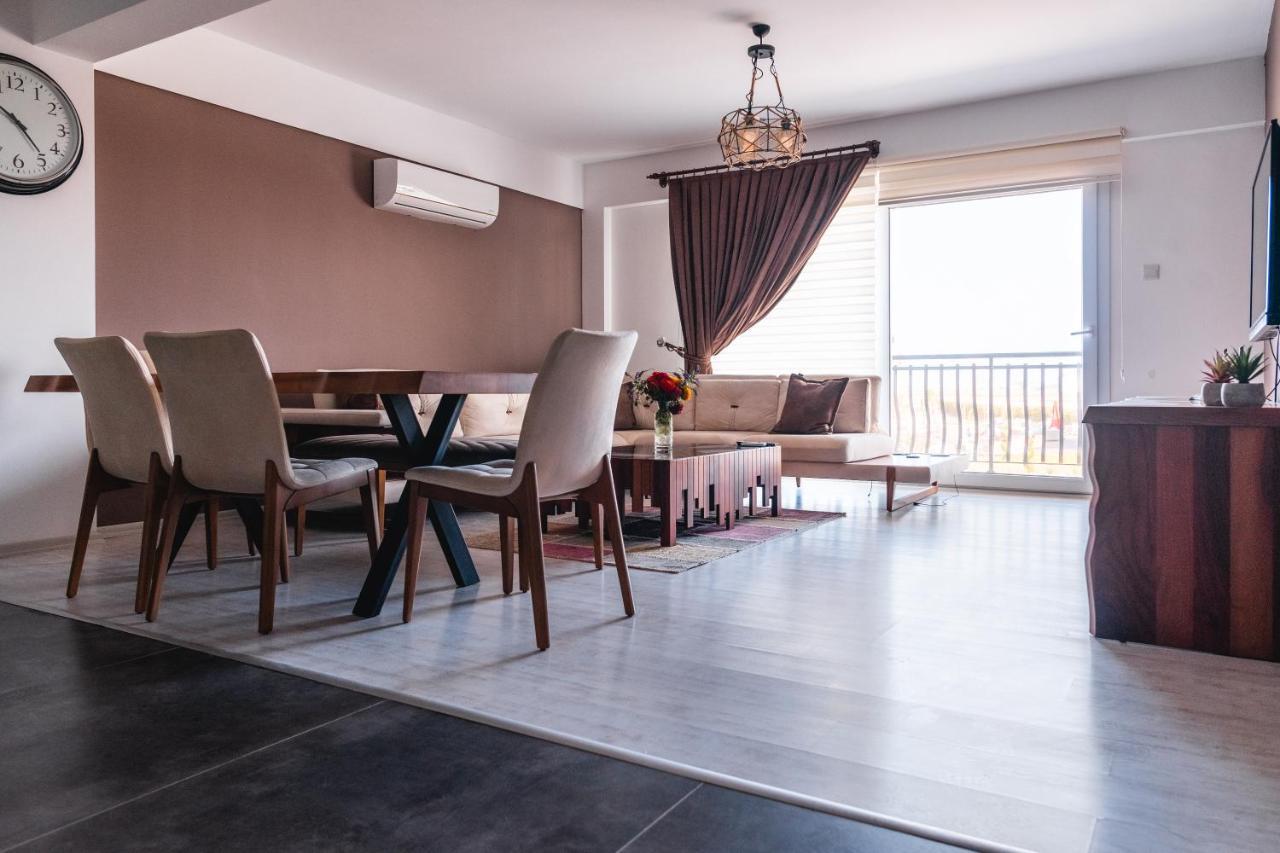Edelweiss A Block Hotel Residence Trikomo エクステリア 写真
