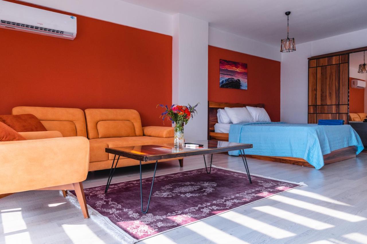 Edelweiss A Block Hotel Residence Trikomo エクステリア 写真